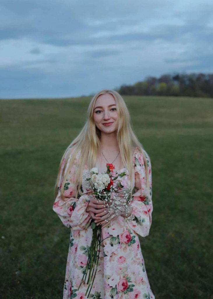 АЗАЛИЯ Преподаватель английского