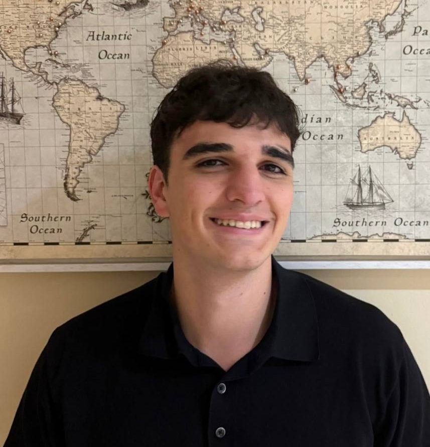 Преподаватель английского, математики и науки